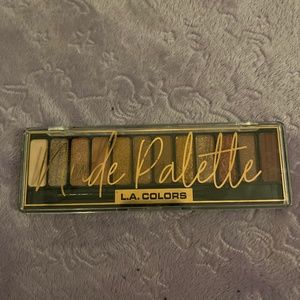 Eyeshadow palette